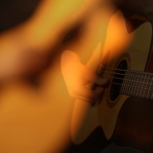 在线观看精品国产亚洲av
